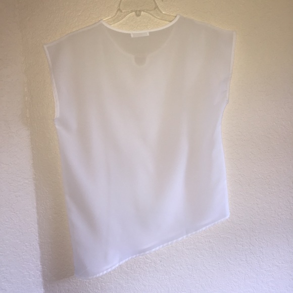 Loose fitting chiffon blouse - Picture 2 of 6